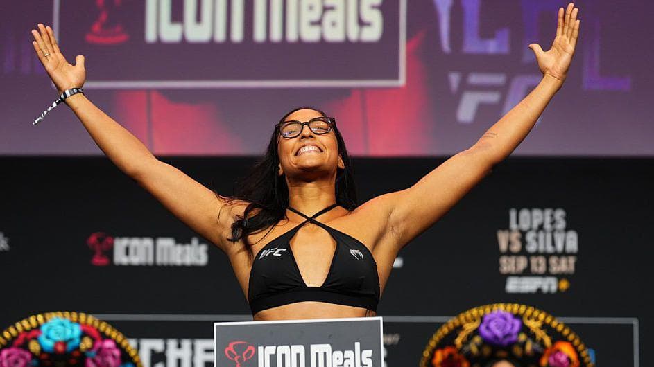 Chick MMA Fighters Who Redefined Combat Sports — The Complete, Unfiltered Story of Women in the Cage detail panel 2